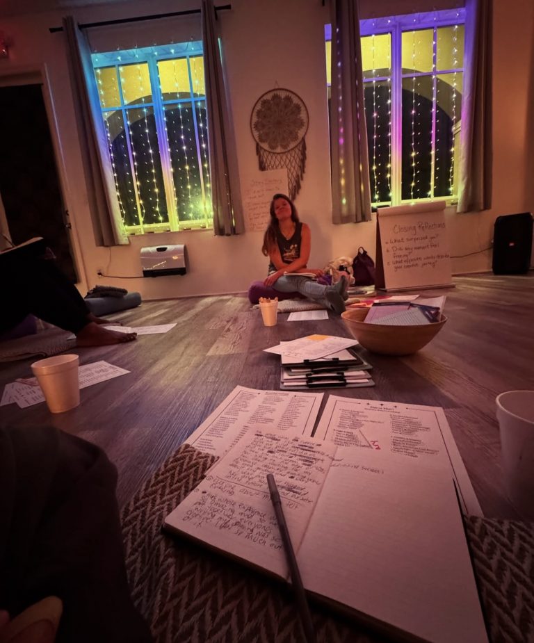 Eileen Anne of Extraordinary Inner Light teaching Word Flow Creative Writing Workshop in South Florida